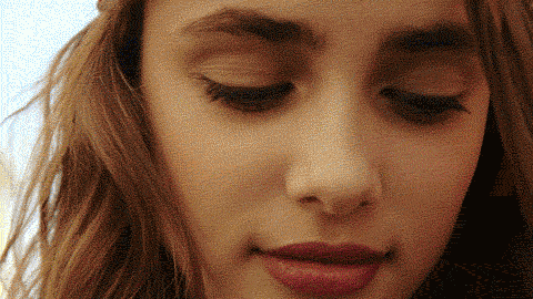 知道黑发碧眼与金发碧眼在欧洲是非常吃香的哟～而小泰山女粉也不少呢