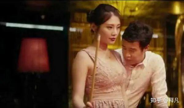 同年贺岁档,徐冬冬客串肖央,小沈阳,克拉拉合作《情圣》票房突破6.