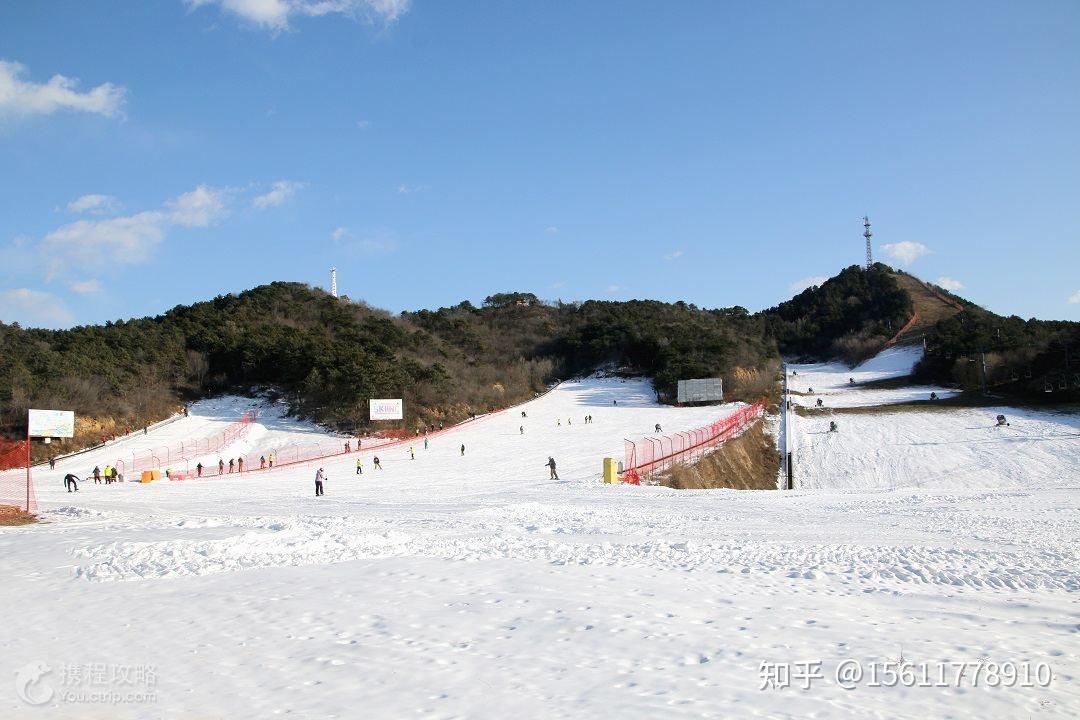 雪场介绍北京云佛山滑雪场位于北京市密云区,全部雪道按国际标准开发