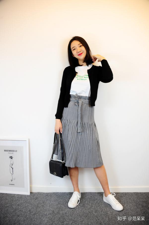 孕妇穿什么衣服怎么搭配会比较好看?