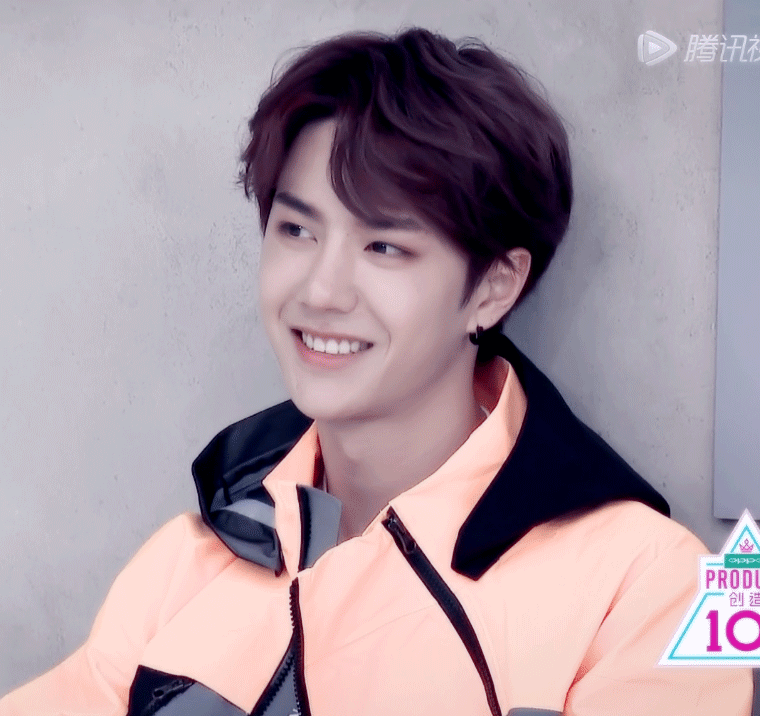 不请自来,必须是我鹅子王一博啊,大家感受一下这颜值(●●)