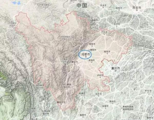 西高东低的地形,成都差不多正好对应成都平原