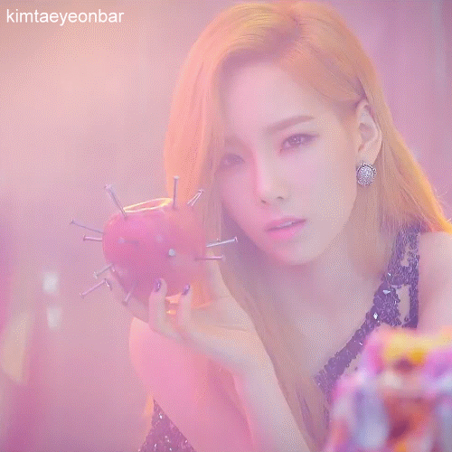 有哪些惊艳你的女子偶像动图(gif)?