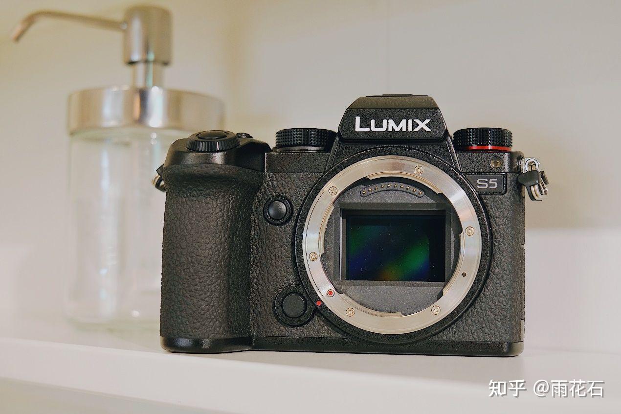 松下lumix02s5机身轻巧功能强大满足我的日常拍摄需求