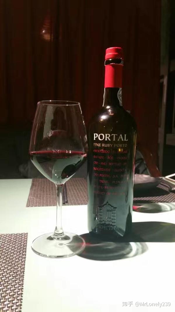 请问喝葡萄牙的touriga nacional波特红酒是什么体验?
