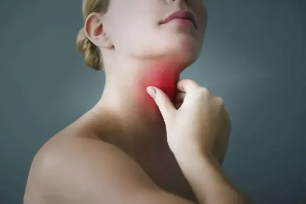 嗓子干痒有异物感?可能有很严重的问题!