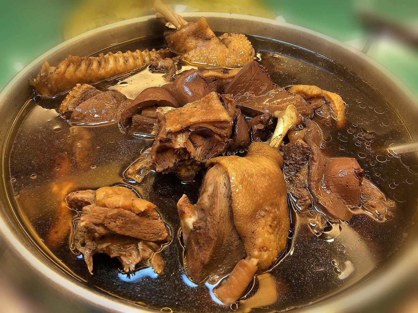 永春石鼓白鸭汤,缺的就差一味佐料