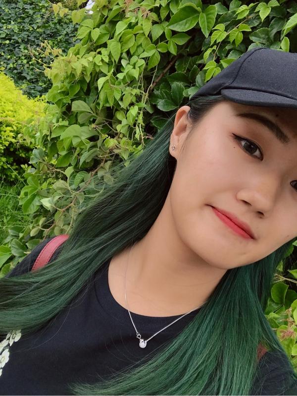 染绿色头发是一种怎样的体验?