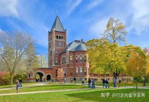 波士顿大学远眺哈佛和麻省理工中国留学生必申的top10大学之一