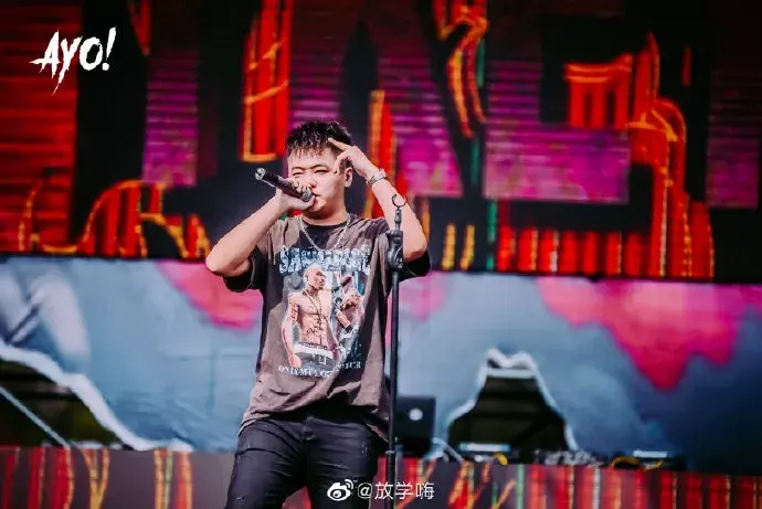 这其中最让人扼腕叹息的,莫过于来自于内蒙古的rapper,ykey.