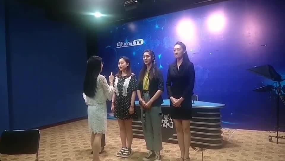 高二到高三这个暑假去学播音主持来得及吗?艺考会很难