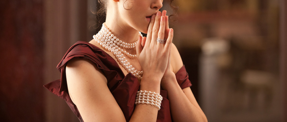 {珠宝礼仪} 那些喜爱珍珠的女性们,都是怎么佩戴珍珠的呢?