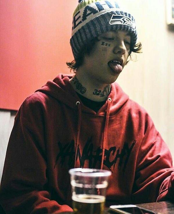 如果评价新晋说唱歌手lil xan?