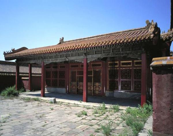 多功能书房:办公 上课 代表:弘德殿,保和殿,懋勤殿,文华殿等 图片