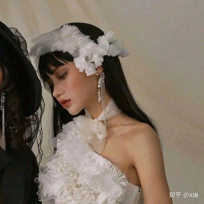 有没有比较甜的les情头就是百合头像