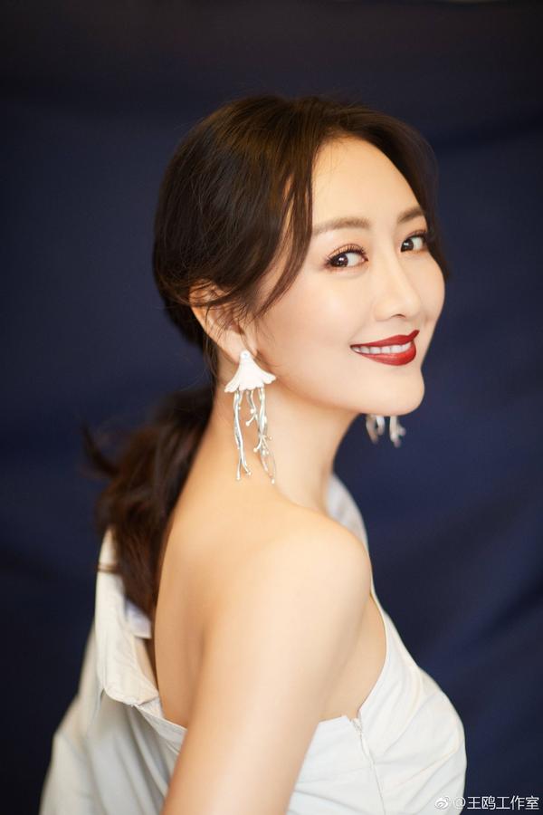 大家有没有王鸥的好看的照片呢?(请关闭水印)谢谢了!