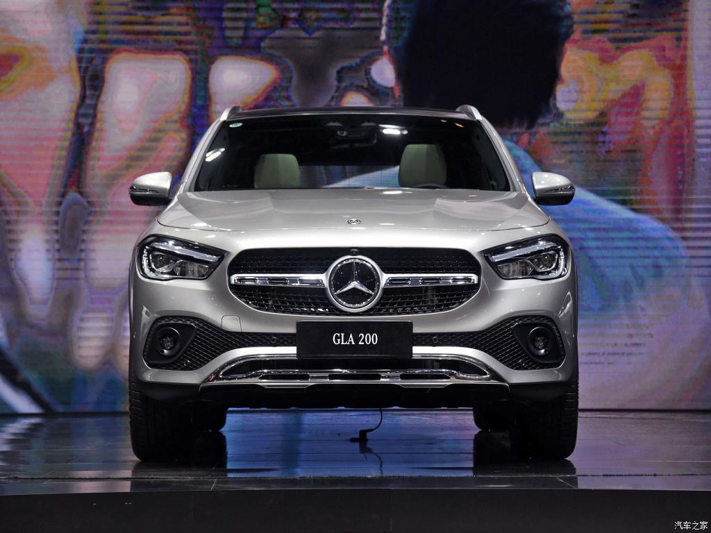gla200奔驰2020款,奔驰GLA200 与海外版保持一致 全新国产奔驰gla今晚正式上市
