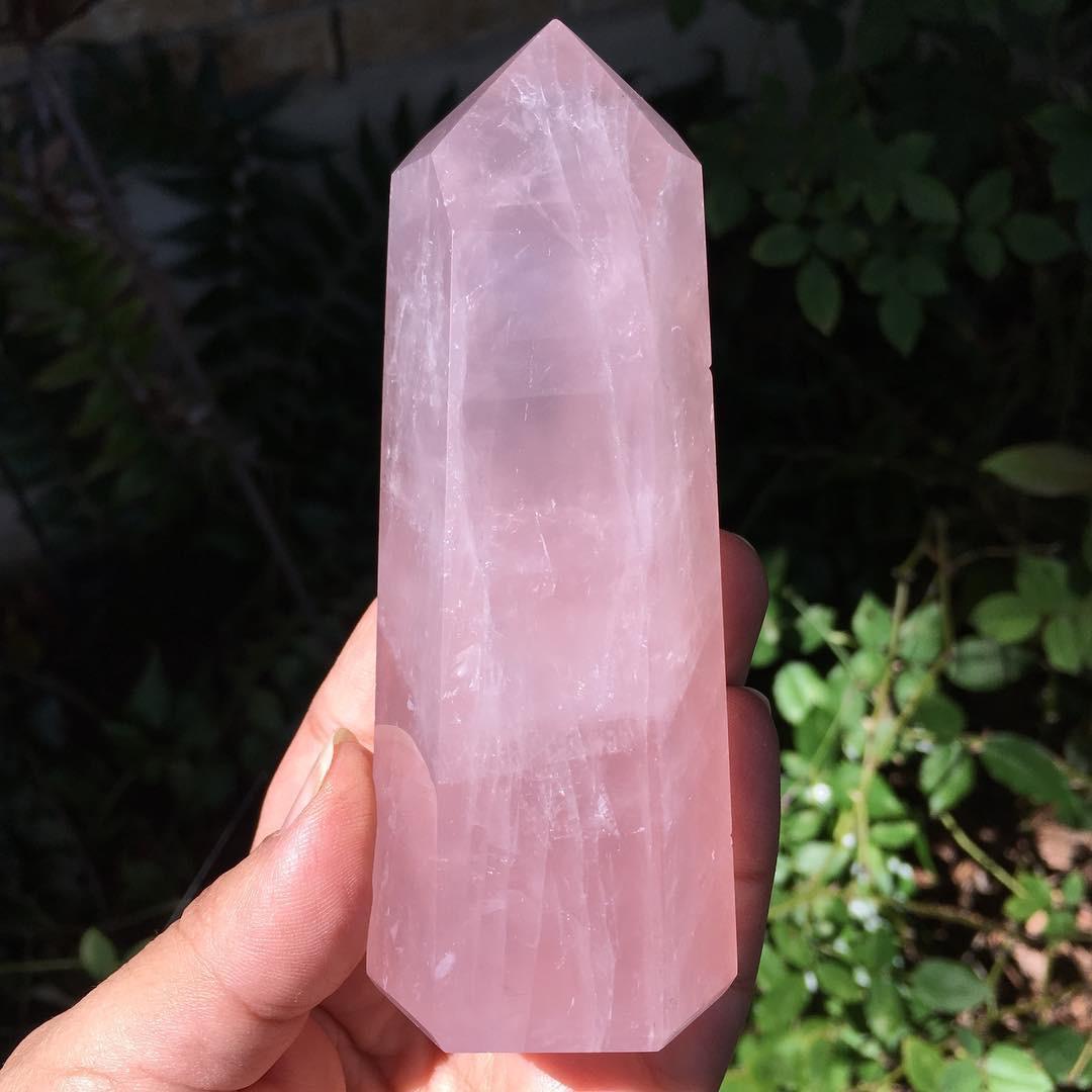 宝石档案说爱神的代表石rosequartz粉晶