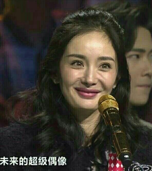 我想到一句话:整容怪你的脸快垮了!