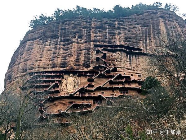 甘肃永靖的炳灵寺石窟,中国最早的具有明确纪年的石窟开凿于此