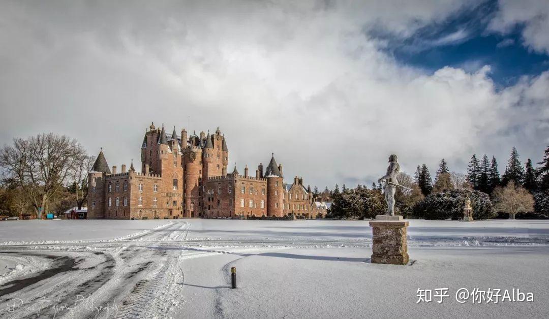 巴尔莫勒尔城堡|balmoral castle|巴尔莫勒尔城堡是位于英国苏格兰