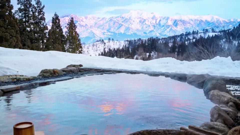 看雪景泡温泉才是迎接冬季的正确姿势