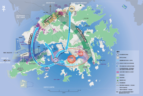 重叠 图中央大部份是《香港2030 》中的未来香港城市规划图为清楚表达