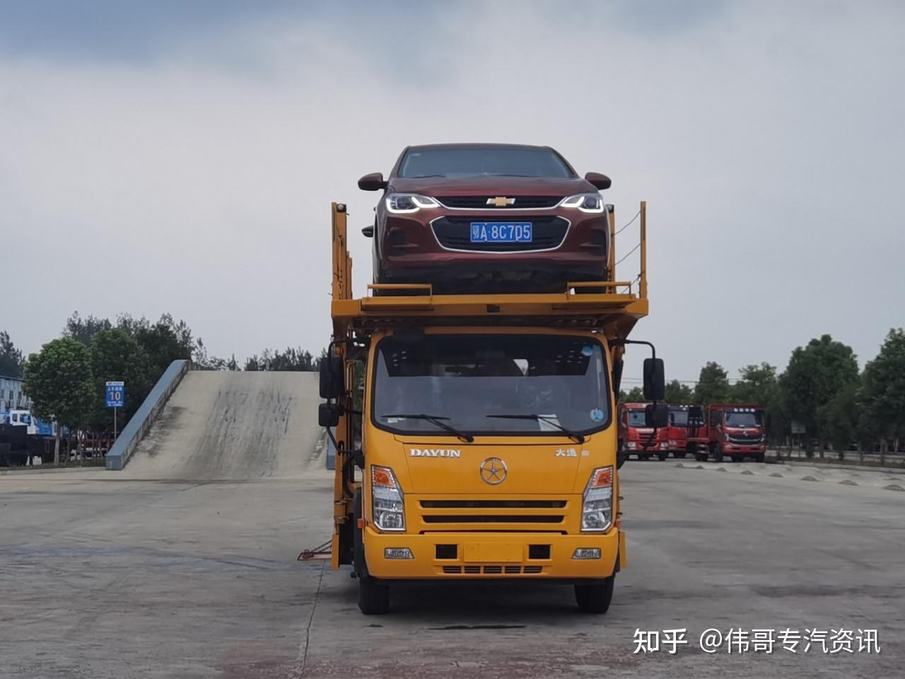 大运三位轿运车-车辆中转运输车下主板长6320mm宽2500mm,上主板长