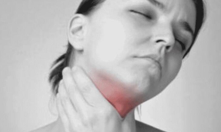 喉咙突然变得沙哑是怎么回事?