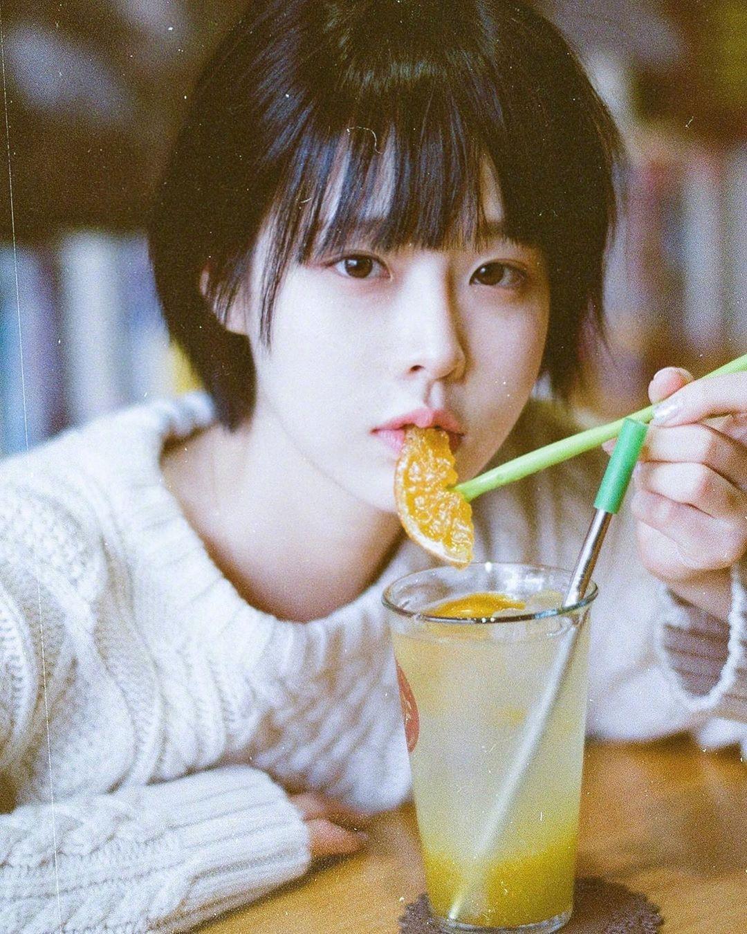 高一秃头女学生剪什么短发