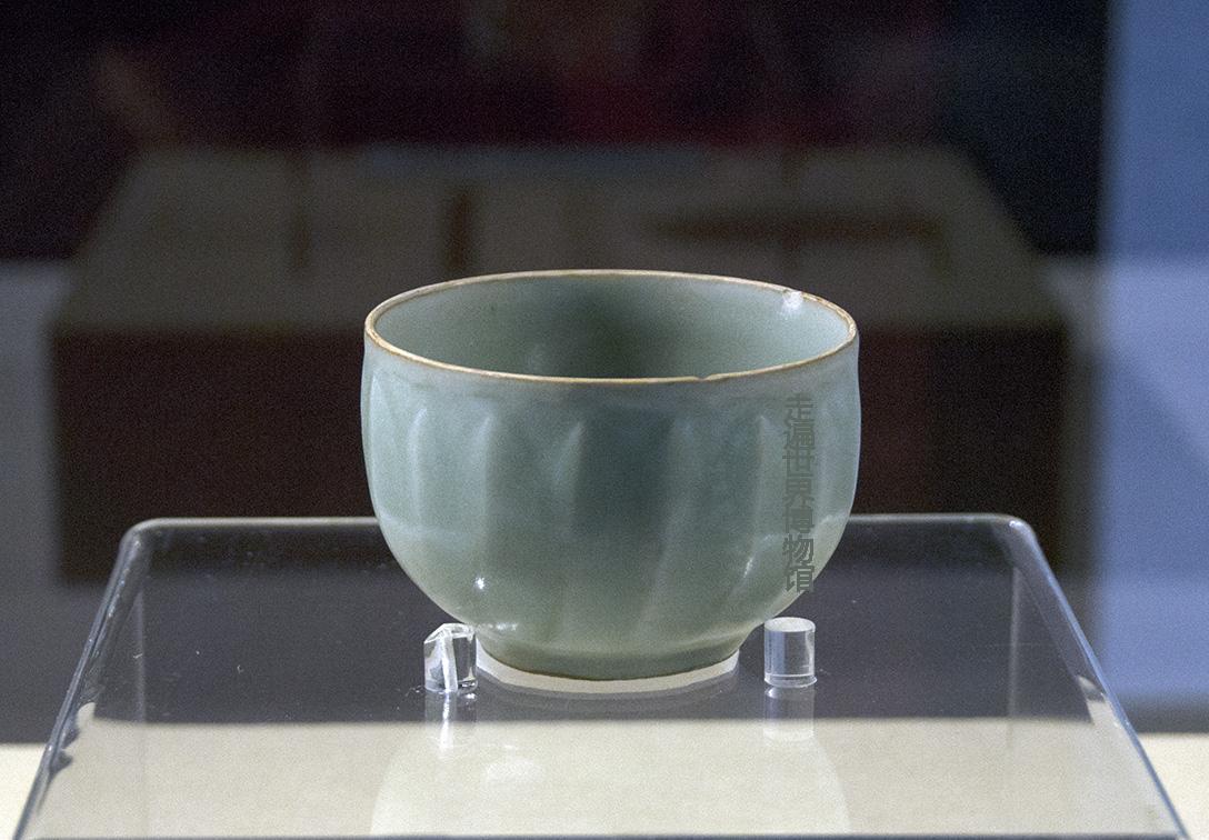 中国古代青瓷最高水平:美到极致的梅子青釉瓷,仅是一眼便难放下