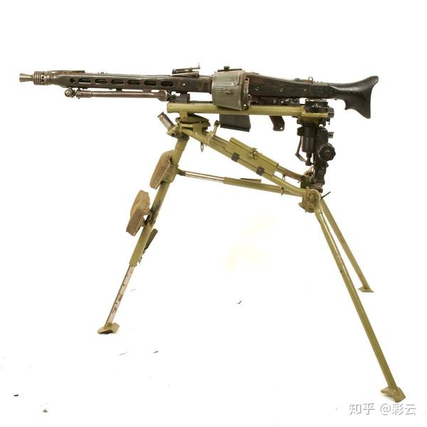 mg42通用机枪重机枪状态(此时为高姿架枪)