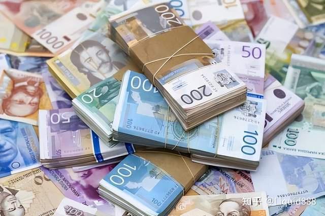 纸币主要分为1000,200,100,50,20和10元六种面额,1瑞士法郎可以兑换6
