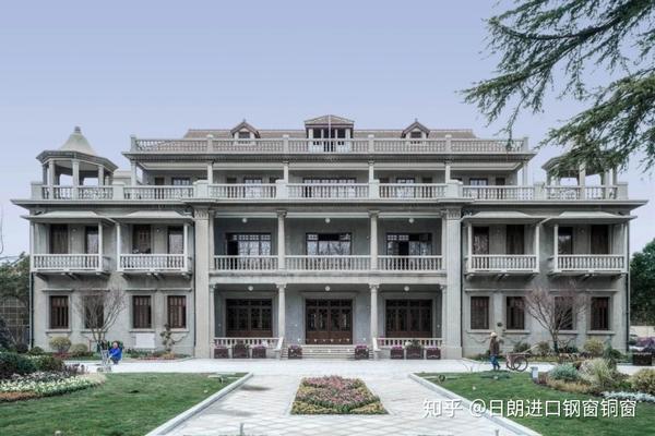 历史建筑门窗修缮上海百年洋房建筑沈家花园免费试开放