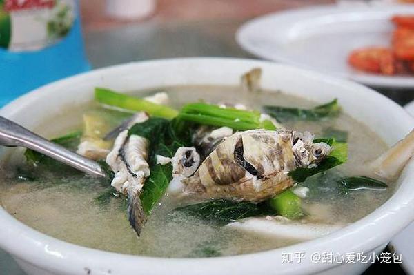 又叫杂鱼汤,是湛江家家户户都吃的家常菜.