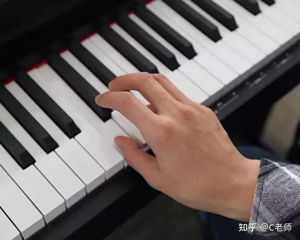 钢琴演奏的6种基本指法优美的手上动作会加分哦