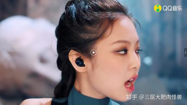 中间jennie 的part   那个 弹舌 好听