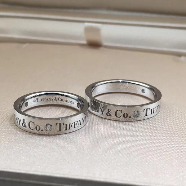 tiffany 经典戒指 字印清晰可见