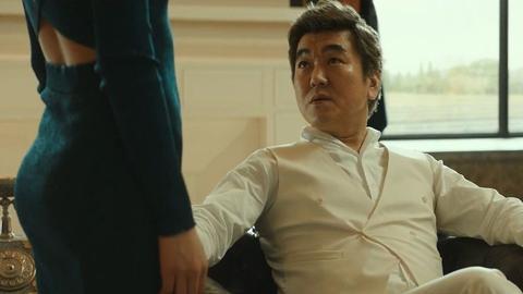 困困龙龙: 今天介绍的这位女模特,她叫lierbaby(黎儿)