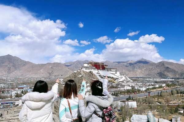 西藏旺季是什么时候旺季去西藏旅游怎么安排行程旺季西藏旅游需要多少