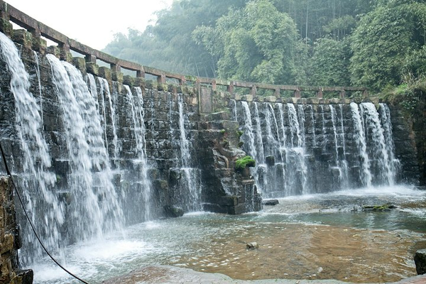 四川热门旅游景点 蜀南竹海风景名胜区旅游攻略 低音号导游