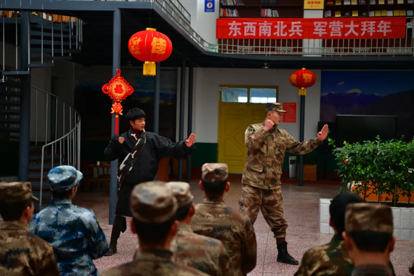 军营大拜年文艺轻骑队来啦