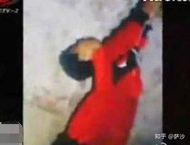 2009年重庆红衣男孩事件:自杀,被杀还是被邪术勾魂?