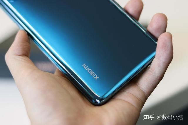 第一款:小米11 pro