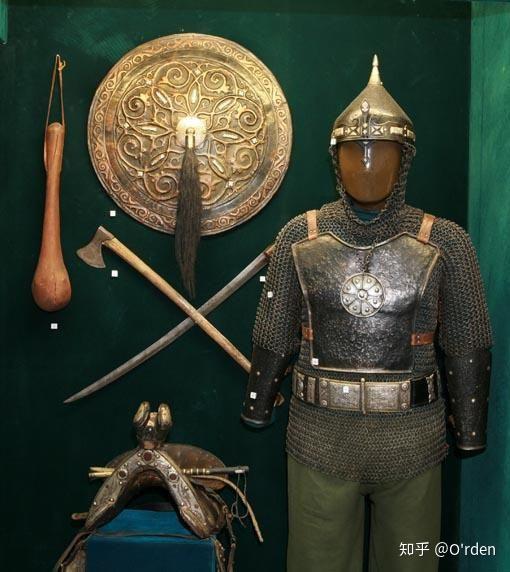 哈萨克汗国社会构成,武器,装备及文物
