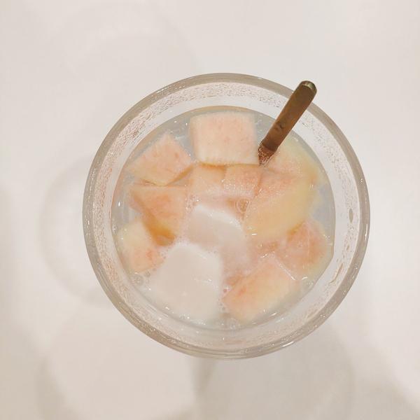 草莓优格桃桃汽水