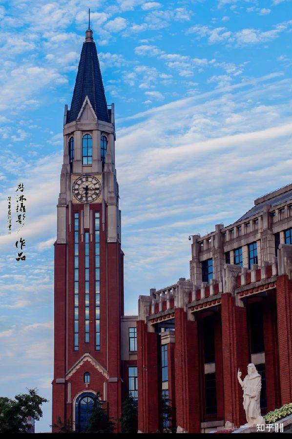 吉林大学,华东政法大学的法学系,高考生选哪个?为什么