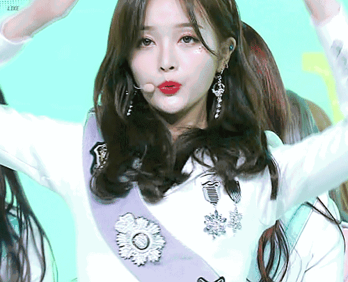 宣仪 宇宙少女的宣仪,其实感觉宇少好多都被埋没了,明明都很好看 宇少