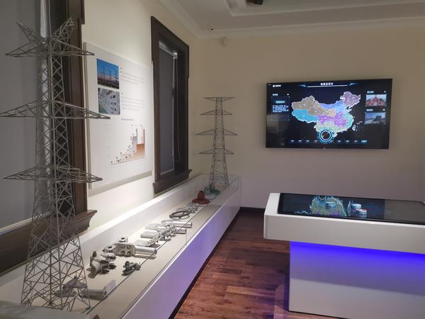 天津电力科技博物馆换装迎宾 为新中国成立70周年华诞