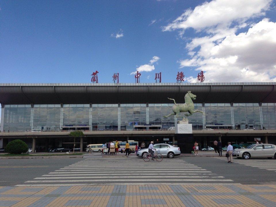 兰州中川国际机场停车场收费标准兰州机场停车场停一天多少钱